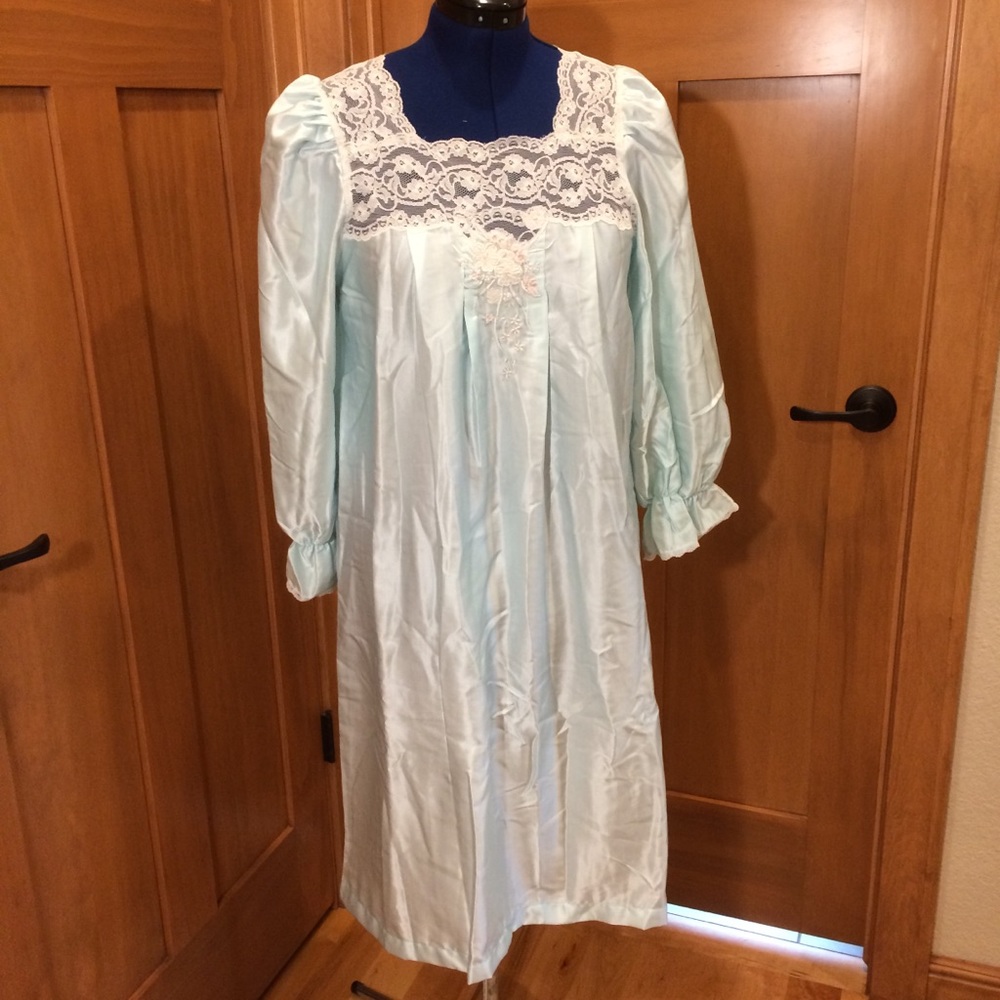 SaraBeth Aqua and Ivory Lace Embellished Flannel-lined Sateen Night Gown S